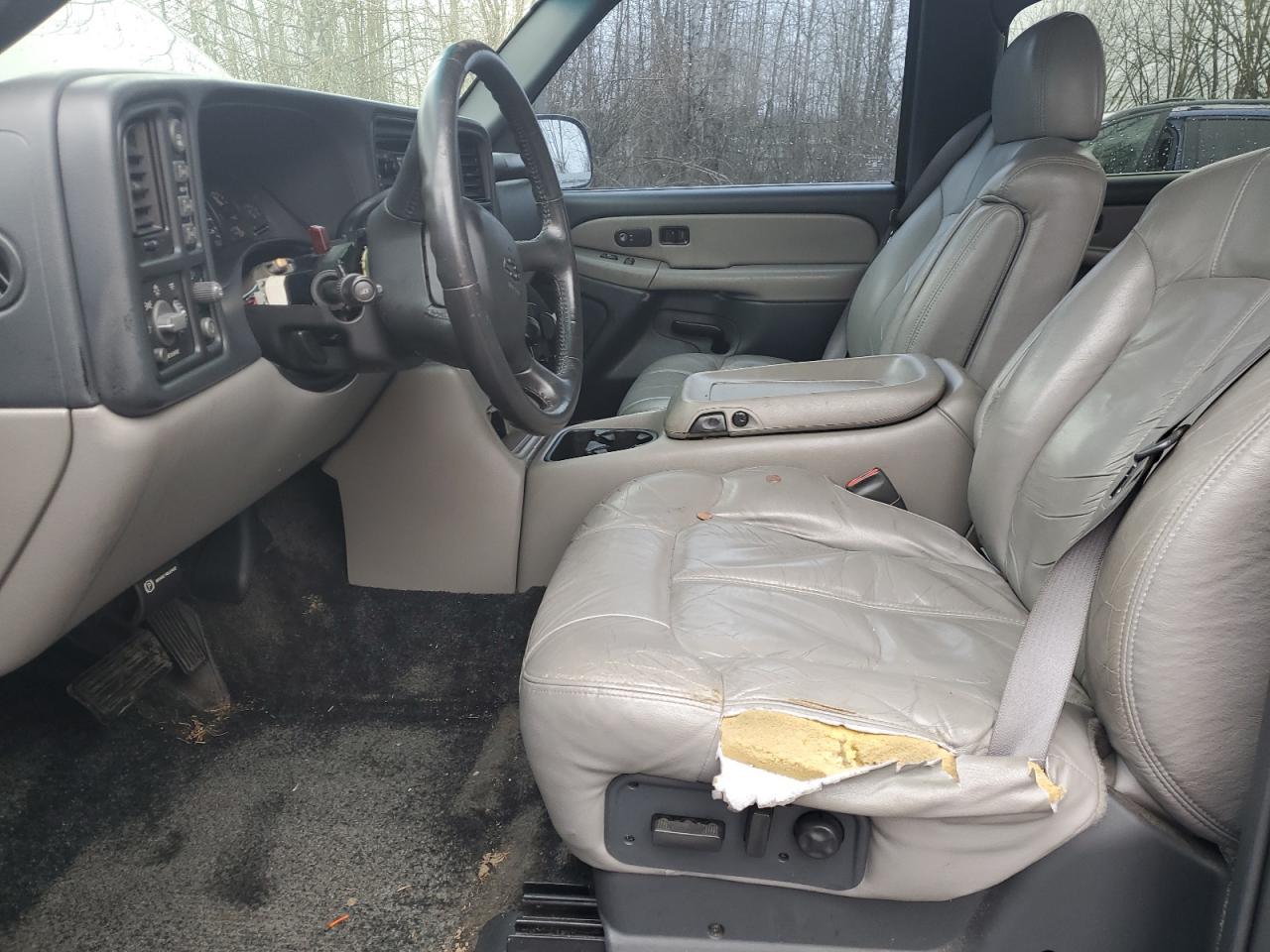 2001 Chevrolet Tahoe - Image 7