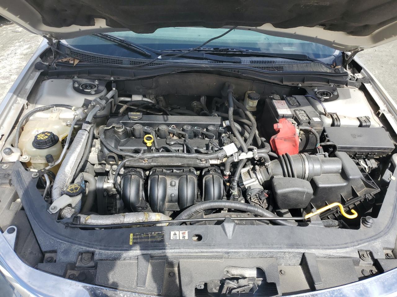 2010 Ford Fusion - Image 12