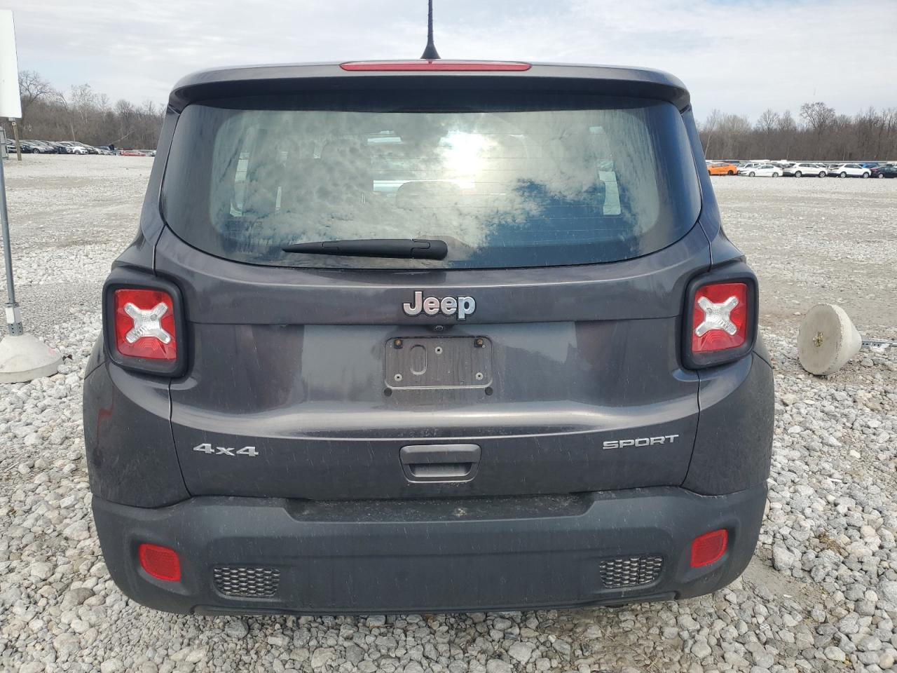 2020 Jeep Renegade - Image 6