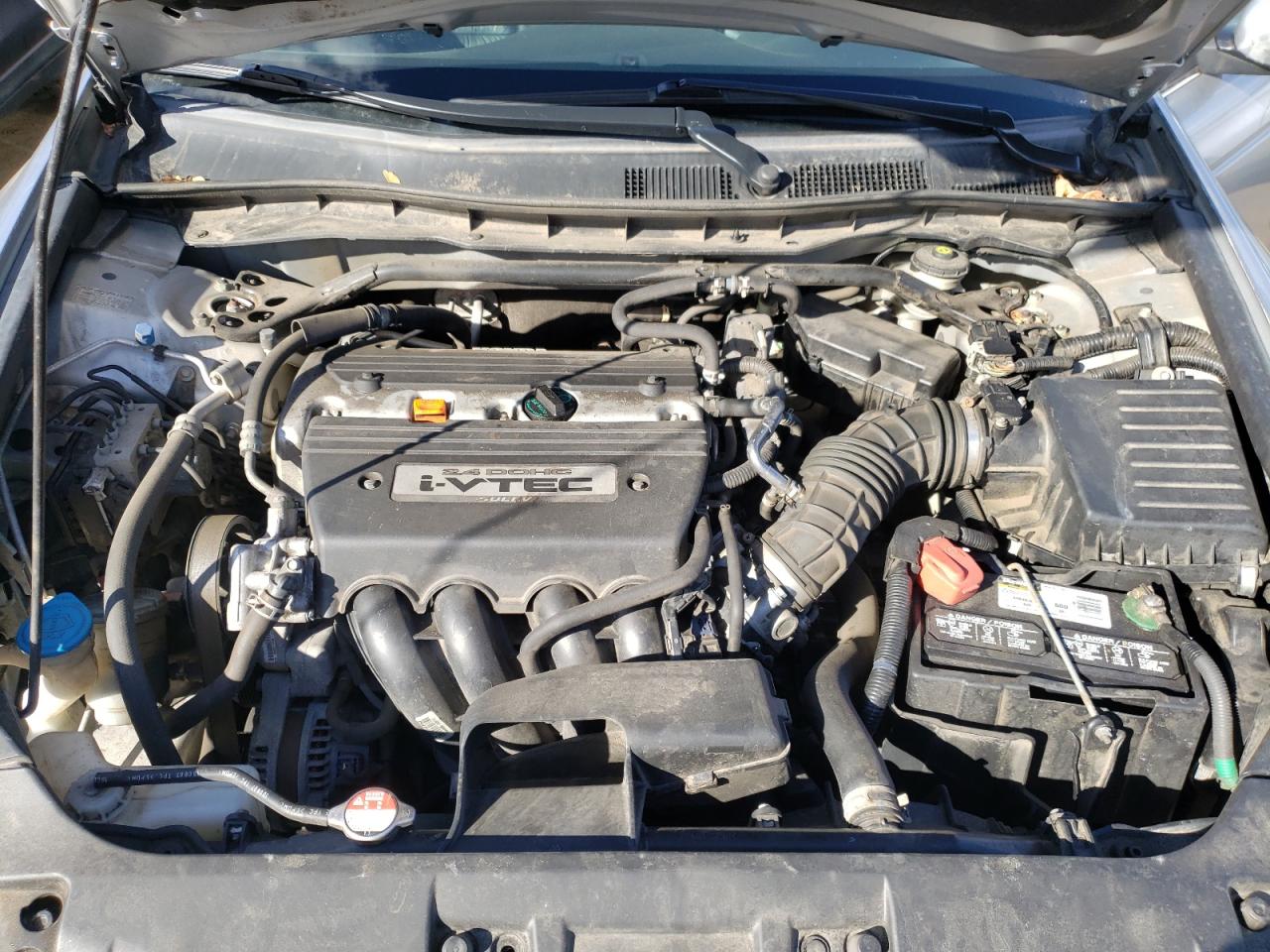 2009 Honda Accord - Image 11
