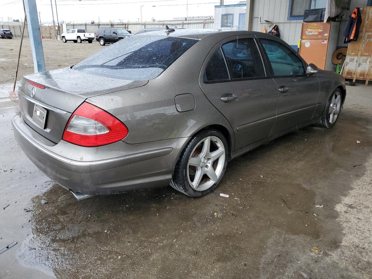 2009 Mercedes-Benz E-klasse - Image 3