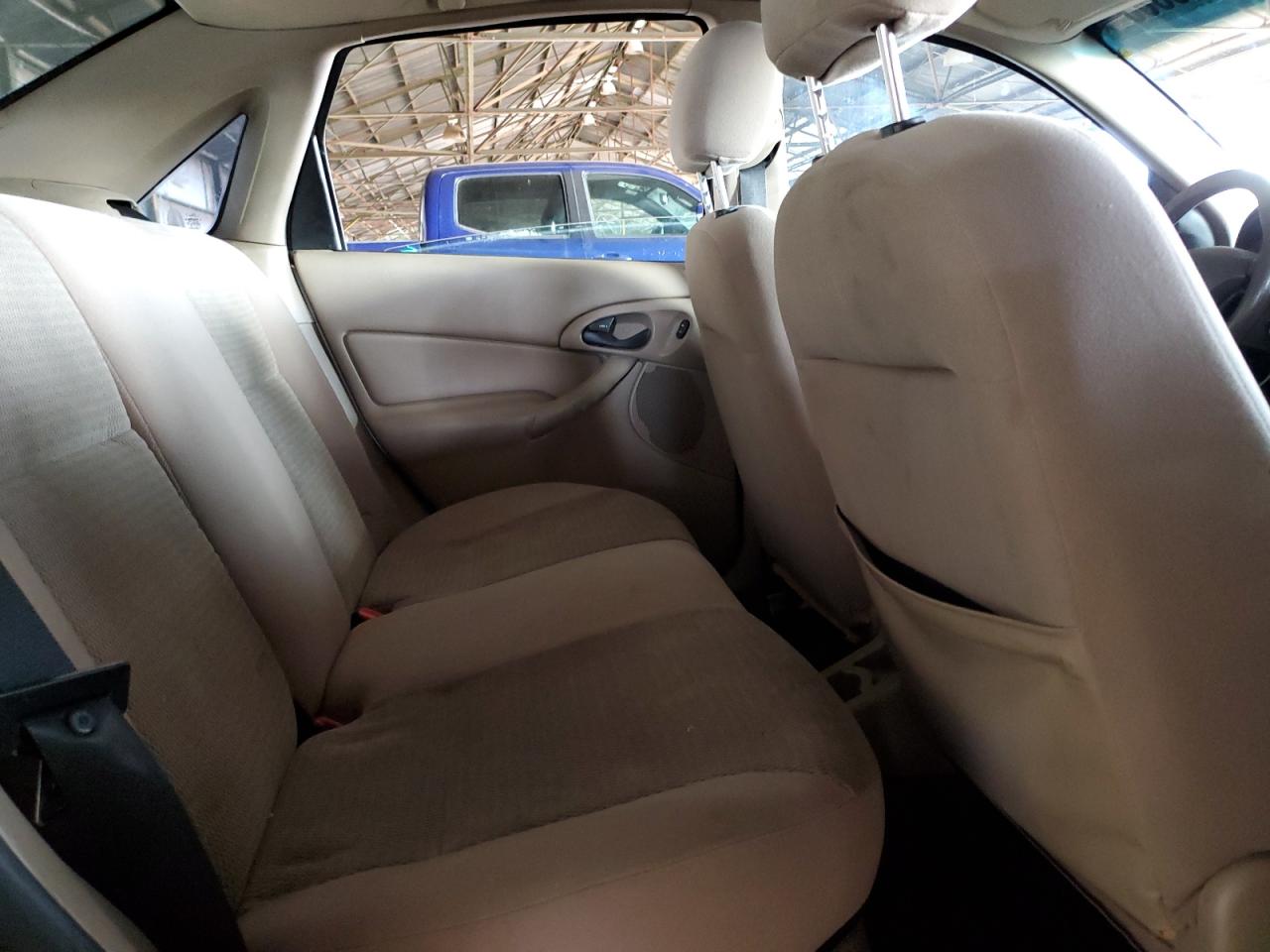 2004 Ford Focus - Image 10
