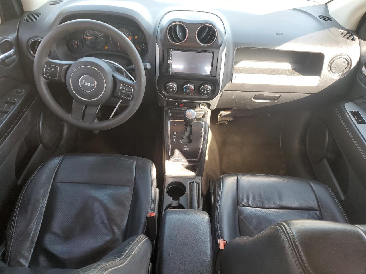 2016 Jeep Compass - Image 8