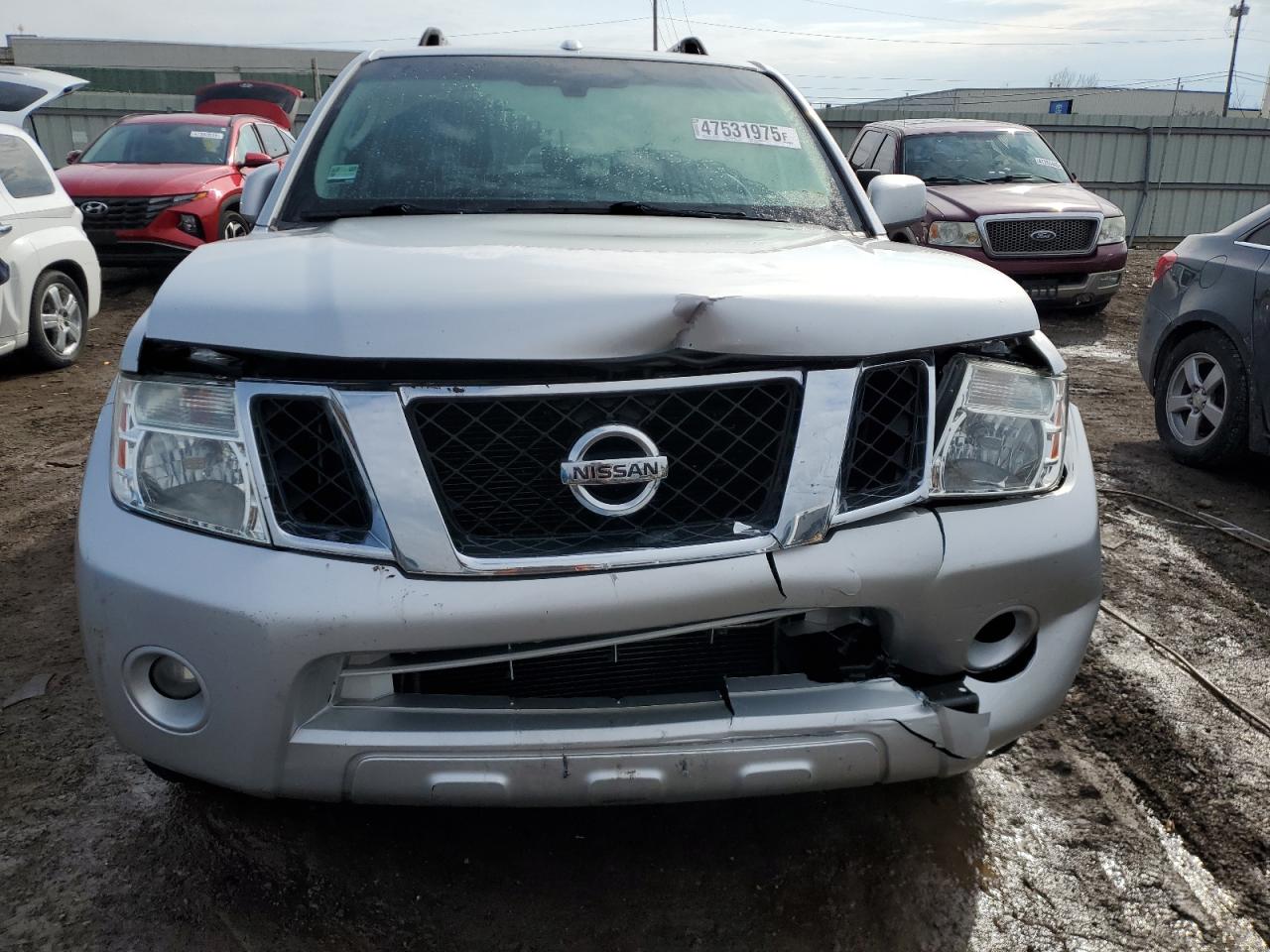 2012 Nissan Pathfinder - Image 5