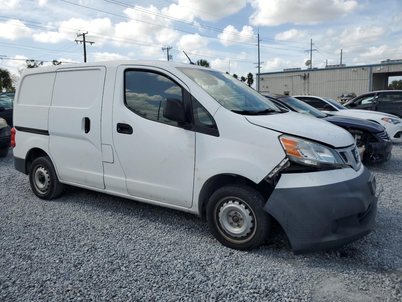 2015 Nissan NV - Image 4