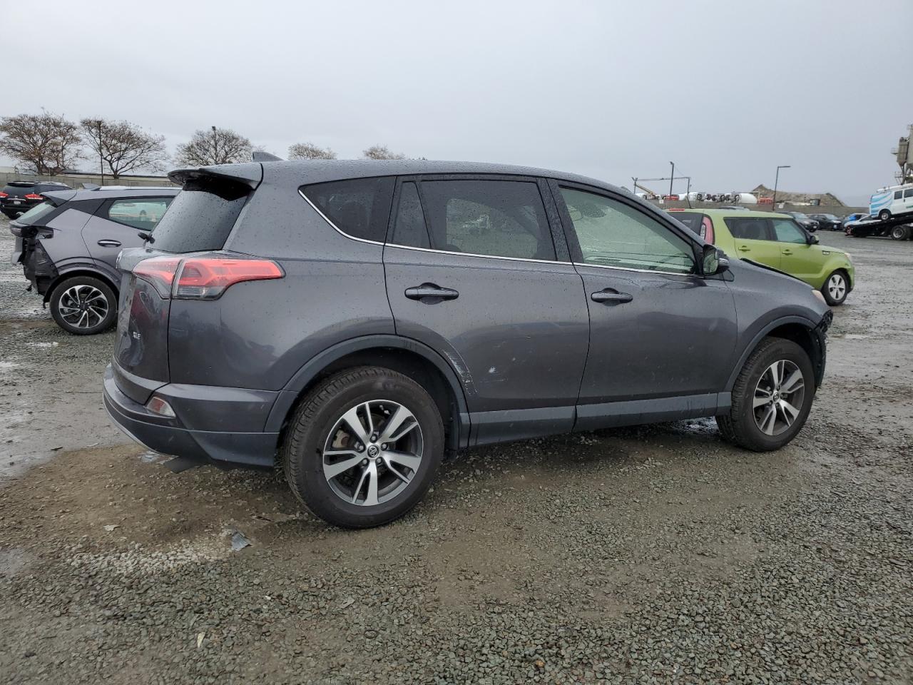 2018 Toyota RAV 4 - Image 3