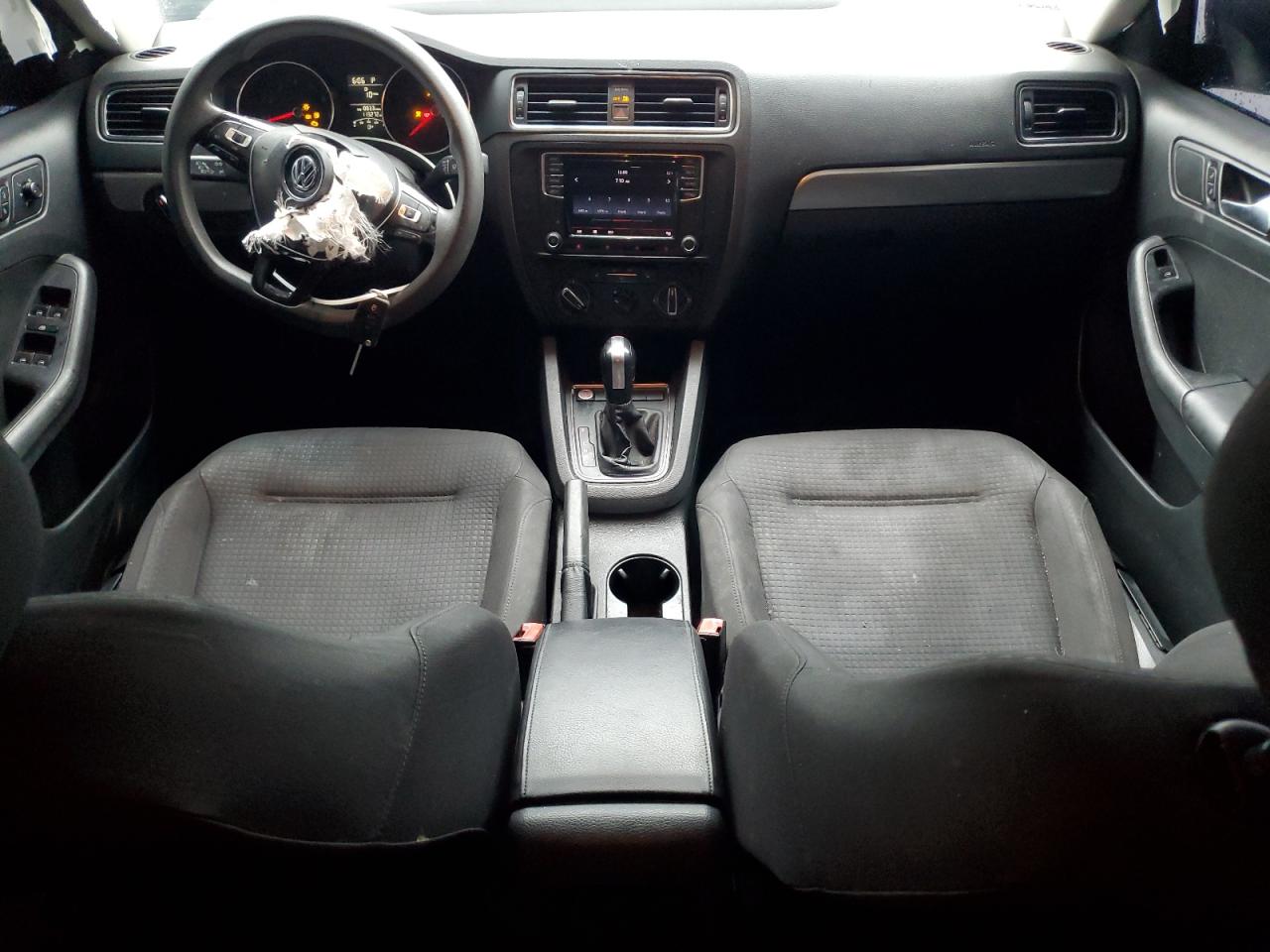 2016 Volkswagen Jetta - Image 8