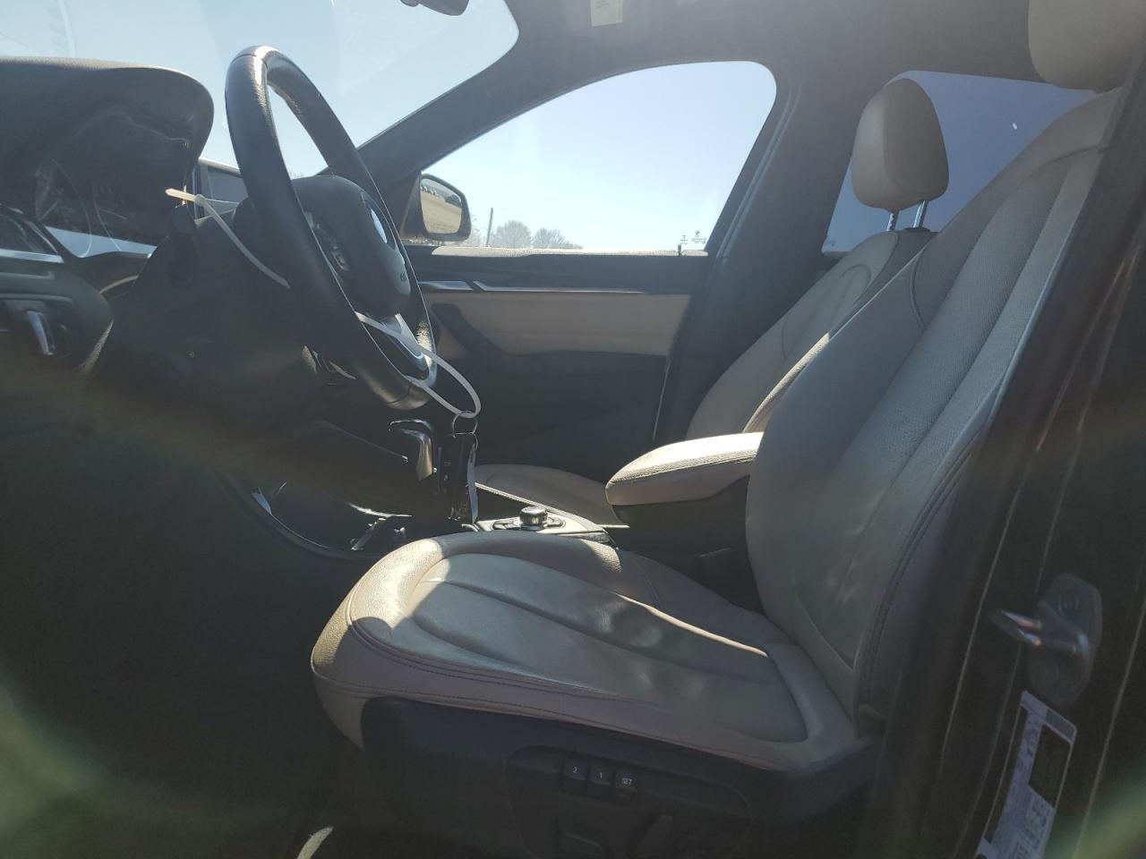 2016 BMW X1 - Image 7