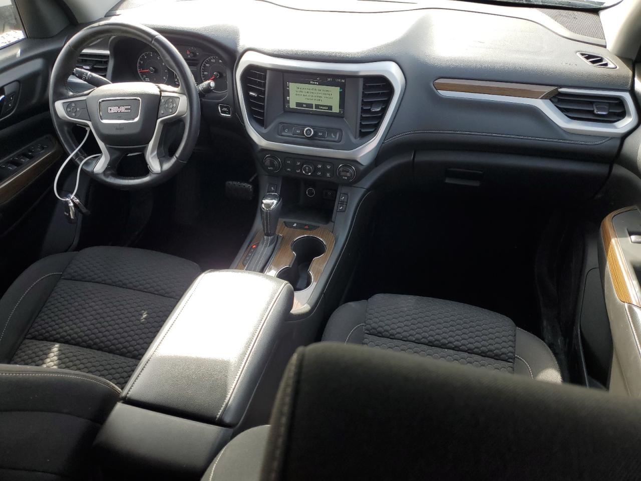 2017 GMC Acadia - Image 8