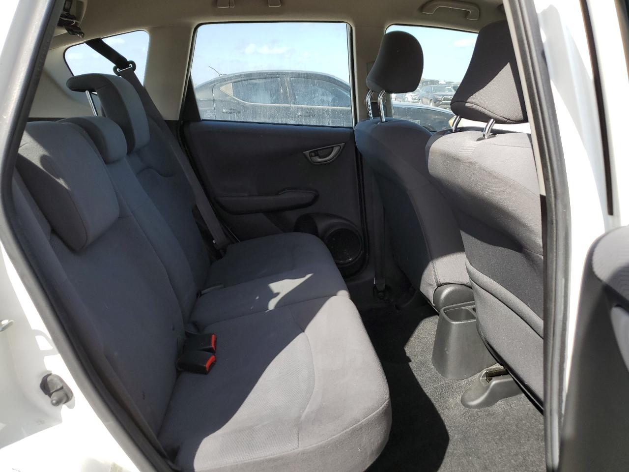 2013 Honda Fit - Image 10