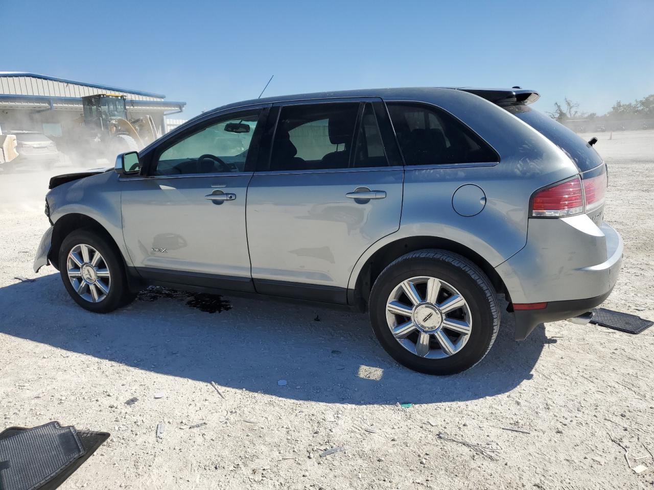 2007 Lincoln MKX - Image 2