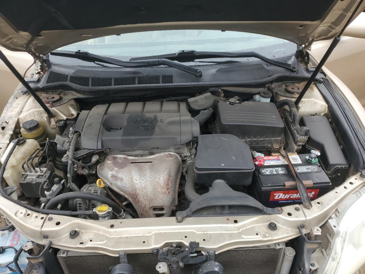 2011 Toyota Camry - Image 11