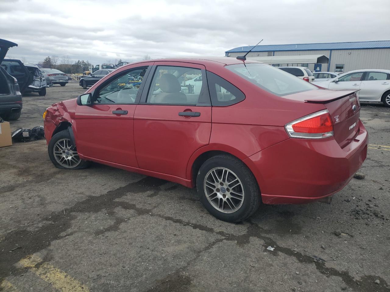 2010 Ford Focus - Image 2