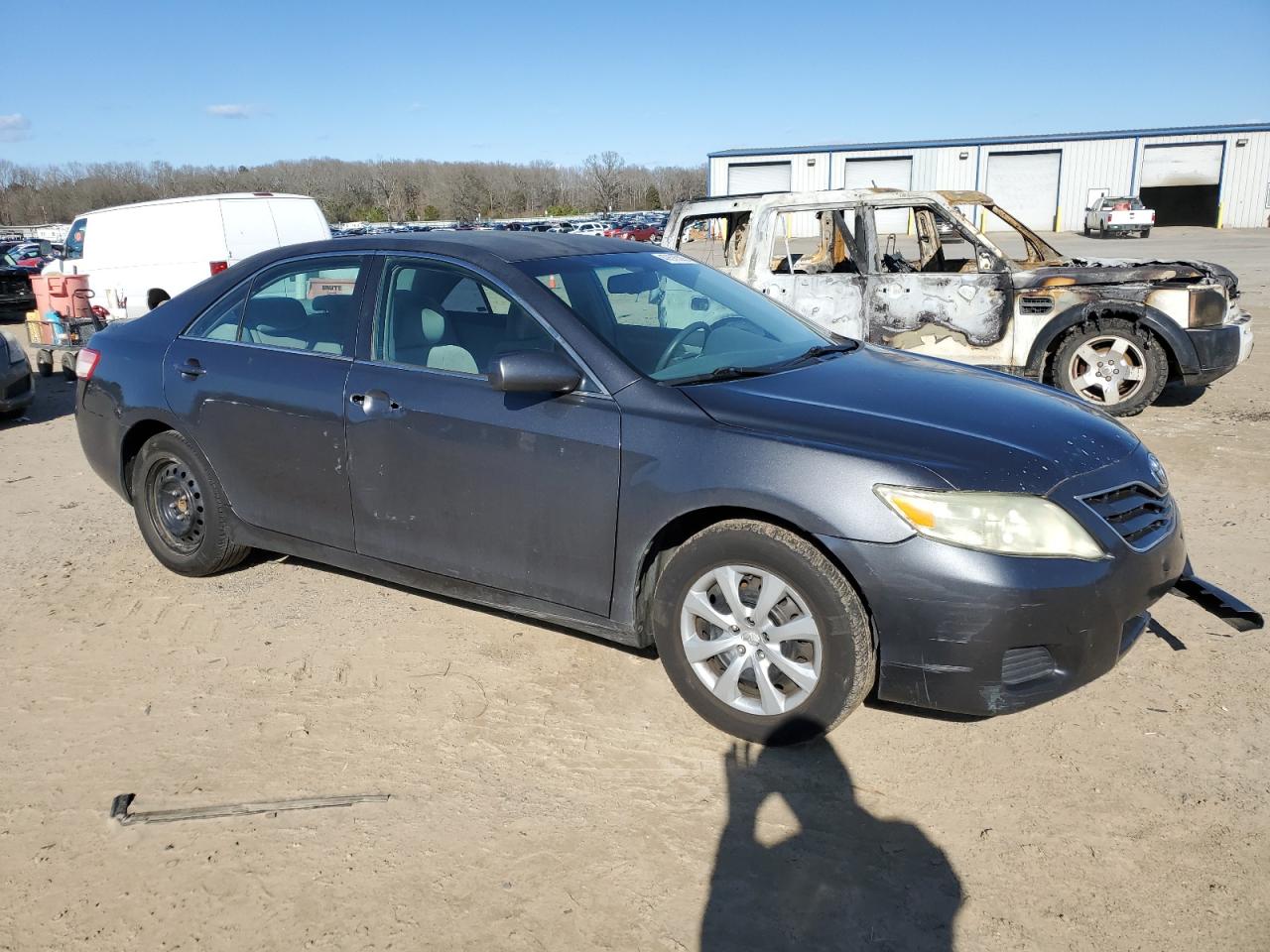 2011 Toyota Camry - Image 4