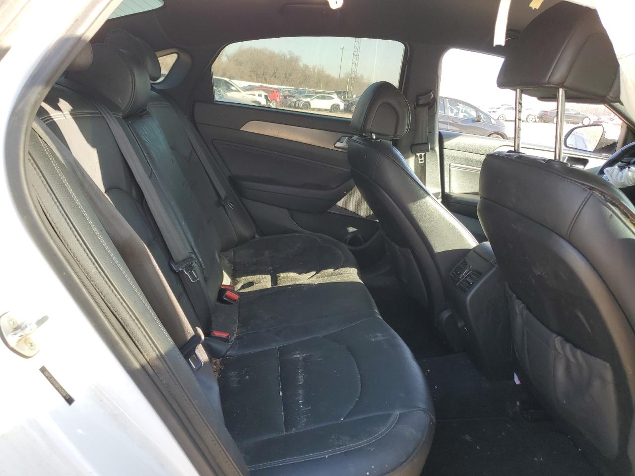 2015 Hyundai Sonata - Image 10