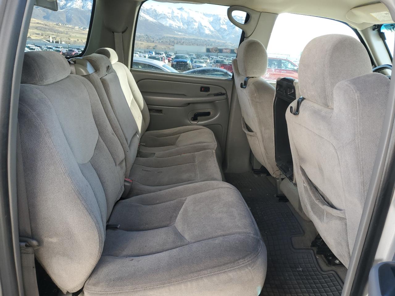 2005 GMC Yukon - Image 10
