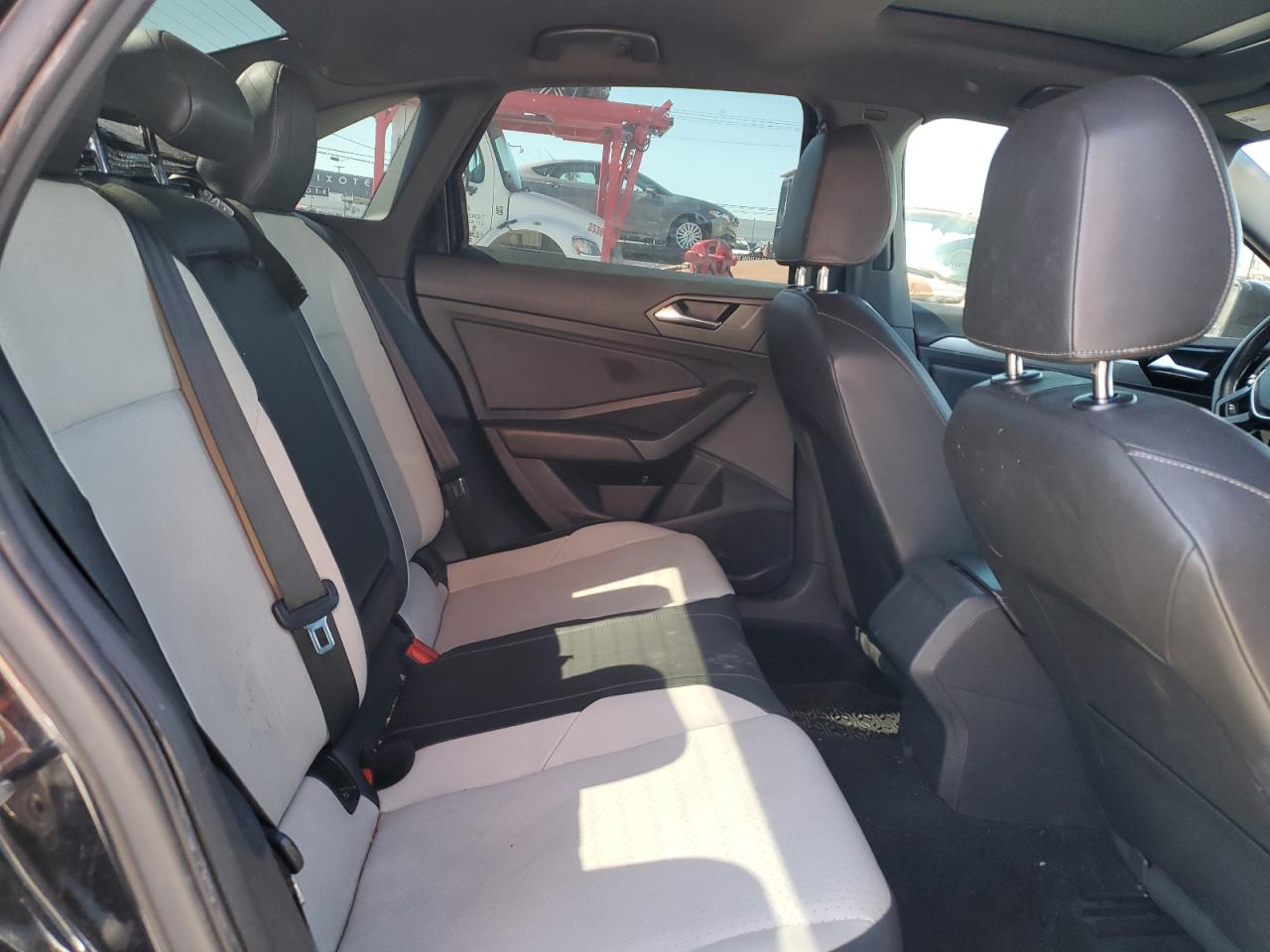 2019 Volkswagen Jetta - Image 10