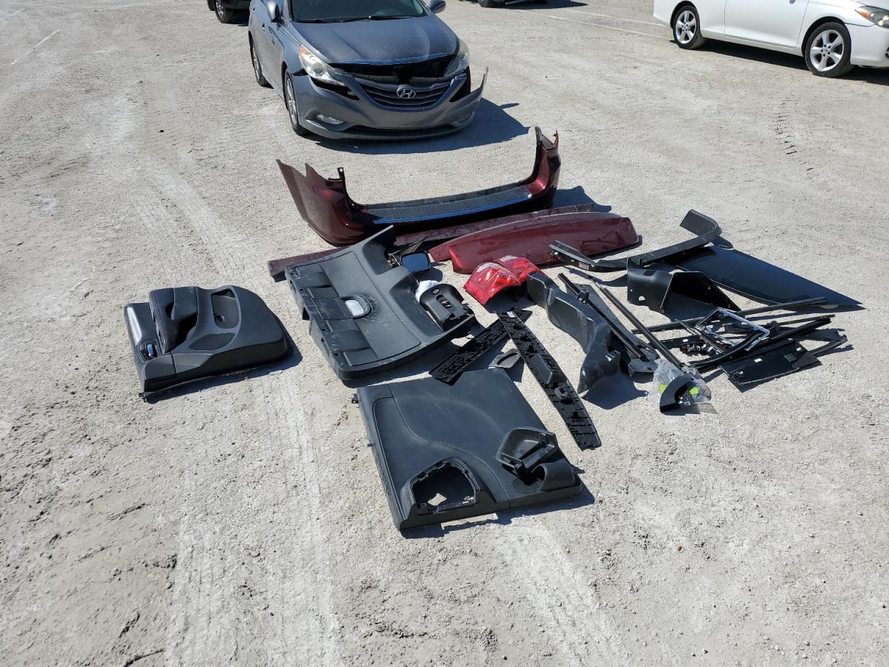 2019 Dodge Caravan - Image 13