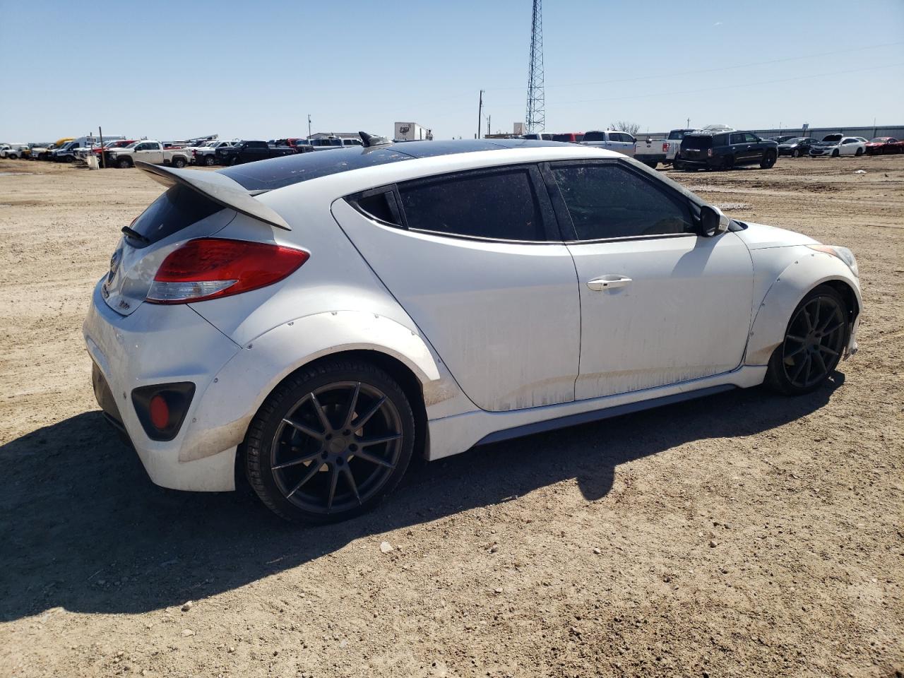 2017 Hyundai Veloster - Image 3