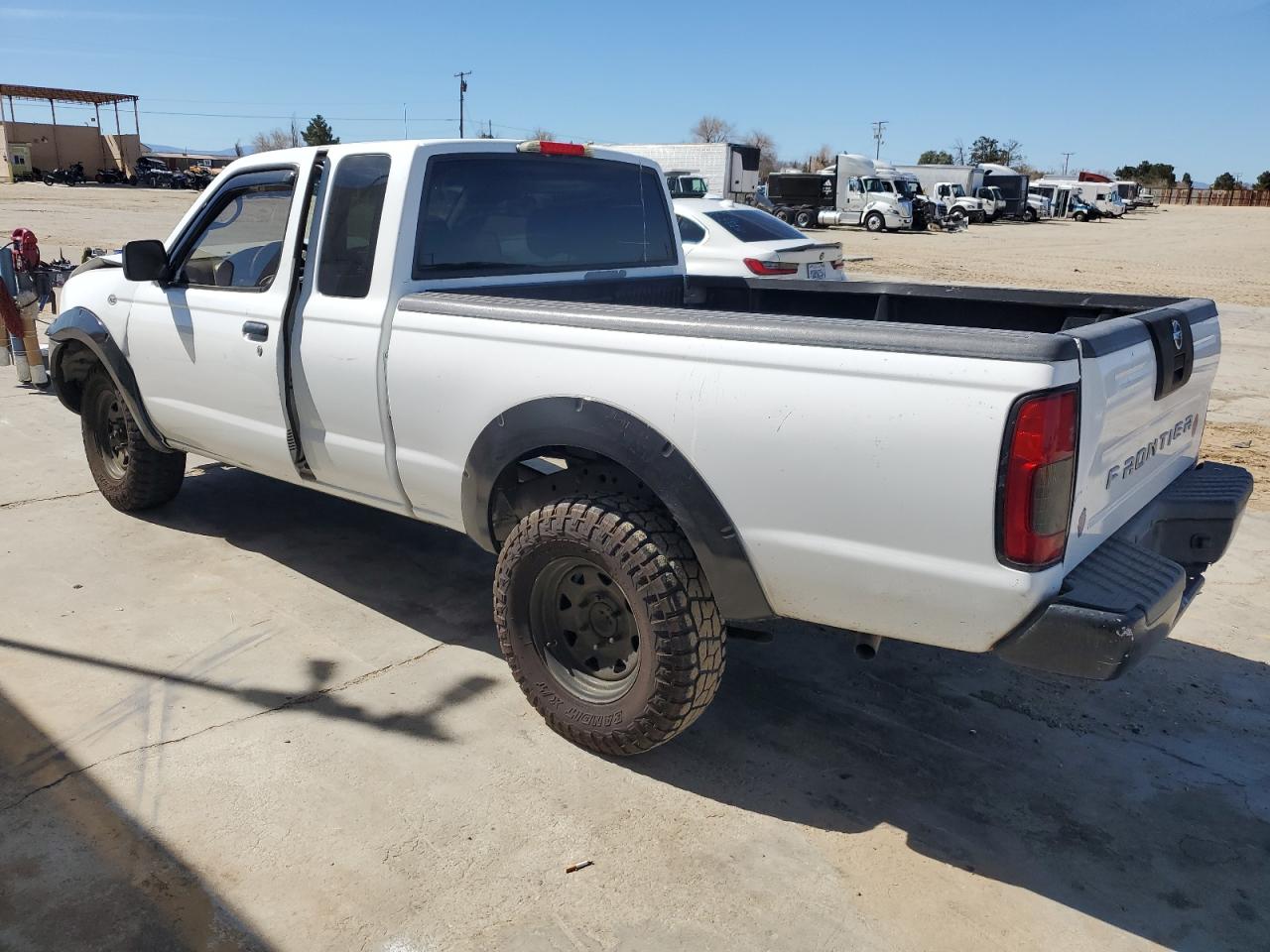 2003 Nissan Navara (Frontier) - Image 2