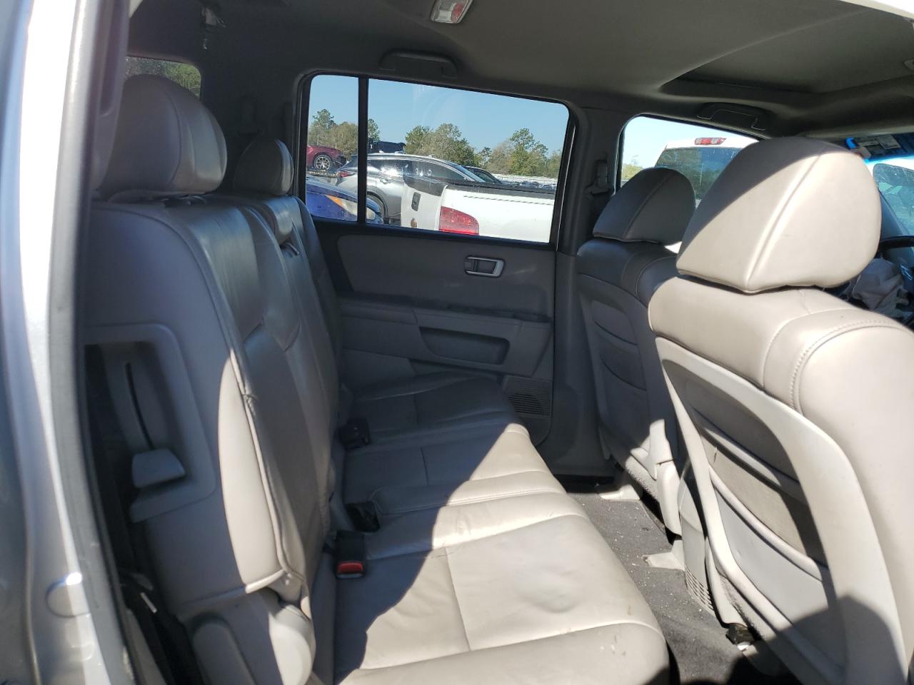 2011 Honda Pilot - Image 11