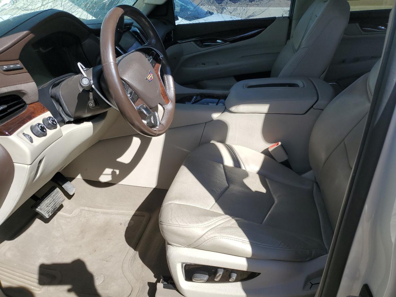 2015 Cadillac Escalade - Image 7