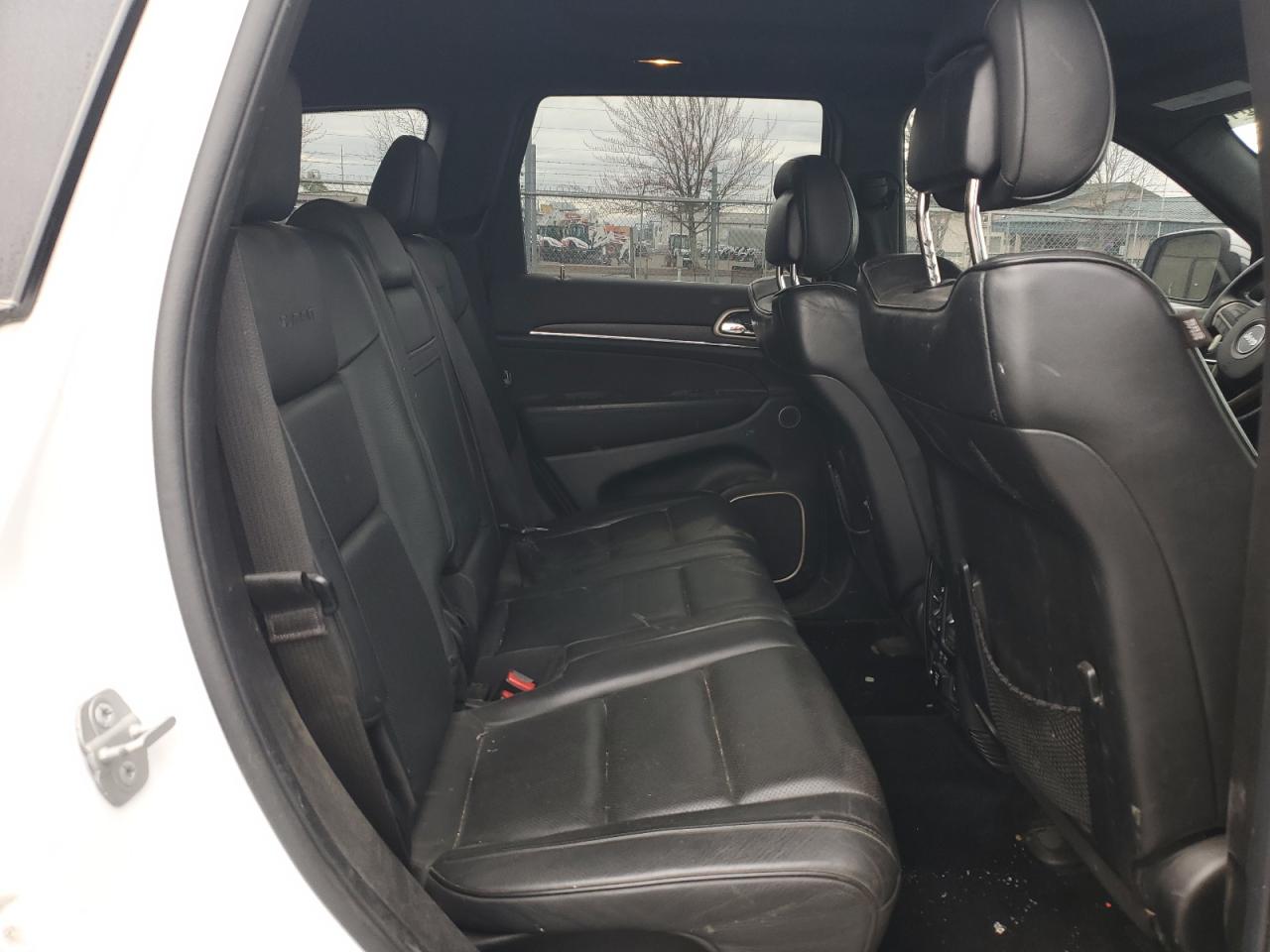 2014 Jeep Grand Cherokee - Image 11