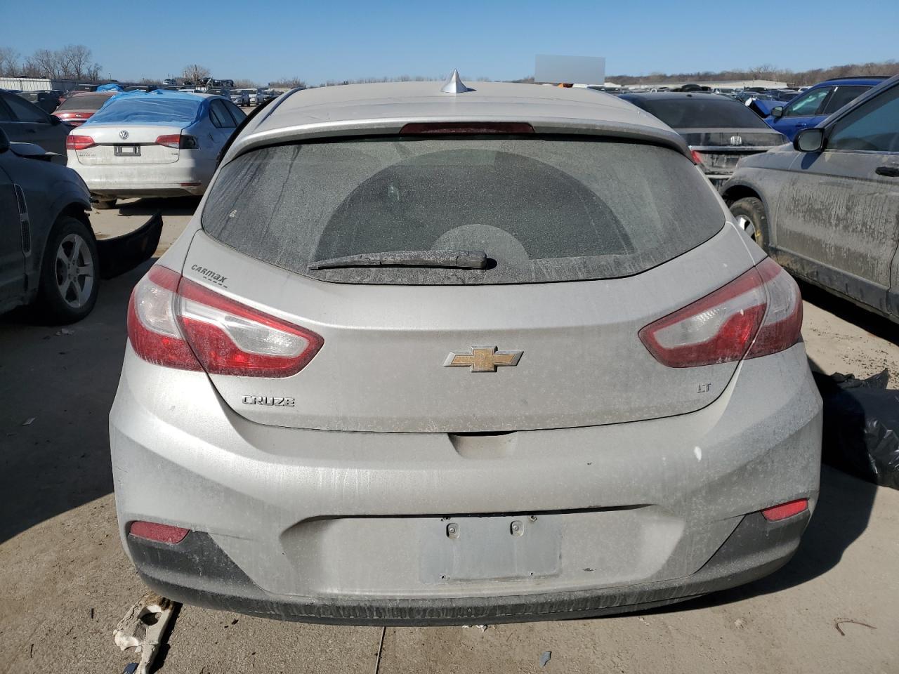 2018 Chevrolet Cruze - Image 6