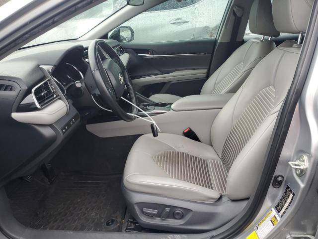  TOYOTA CAMRY 2020 Серебристый