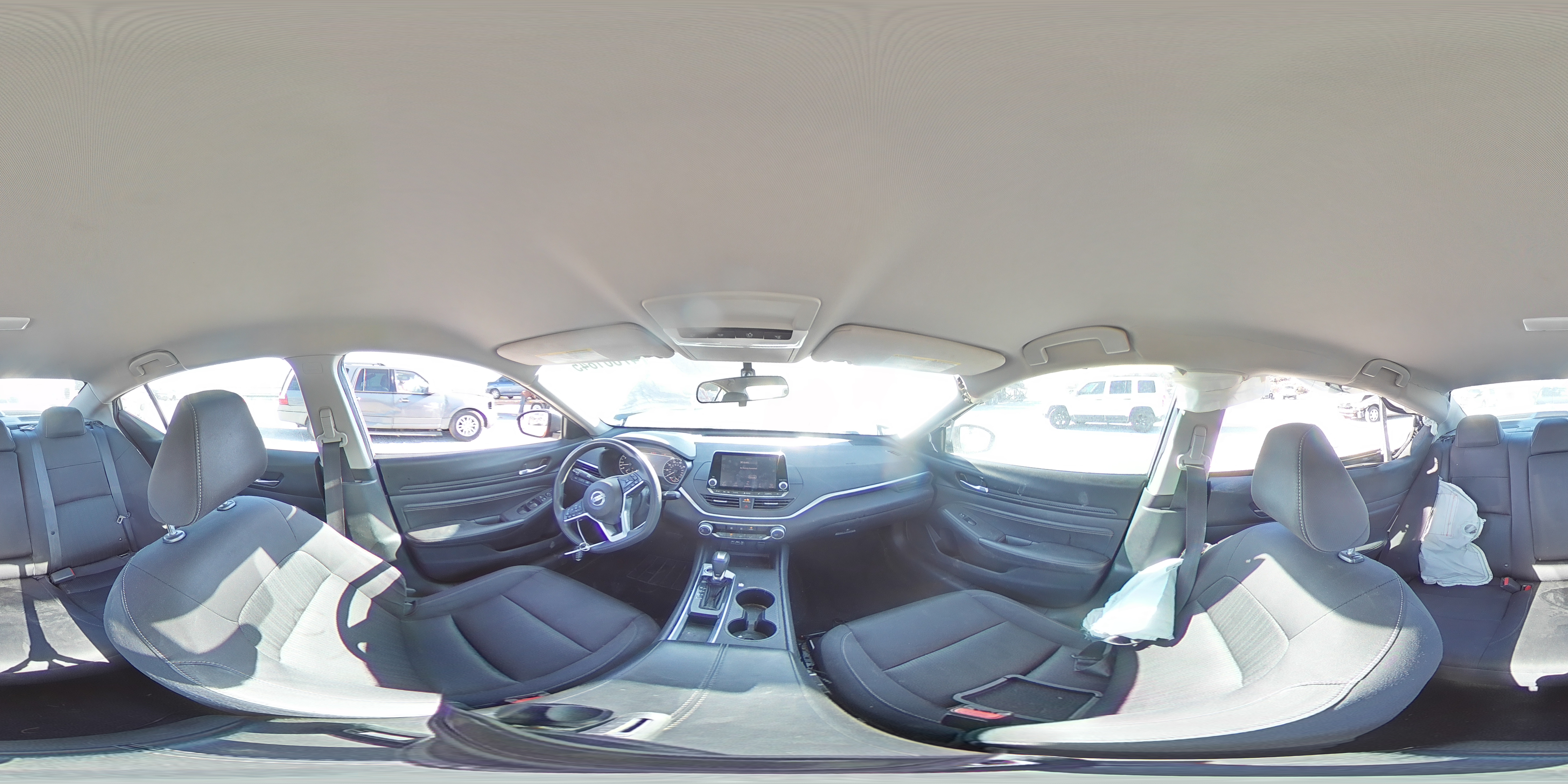 2019 Nissan Altima - Image 13