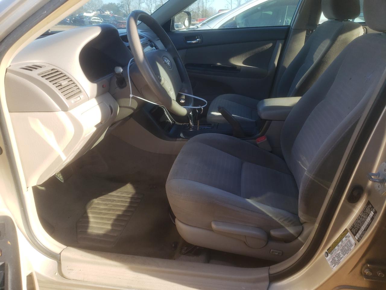 2005 Toyota Camry - Image 7