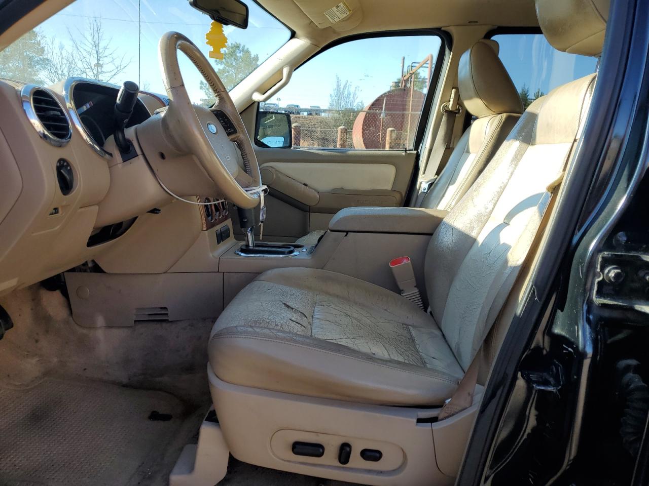 2010 Ford Explorer - Image 7