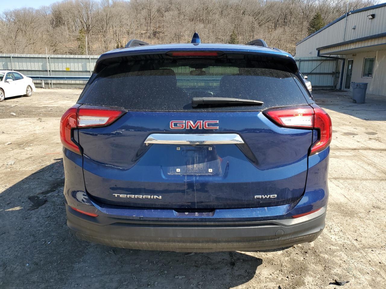 2022 GMC Terrain - Image 6