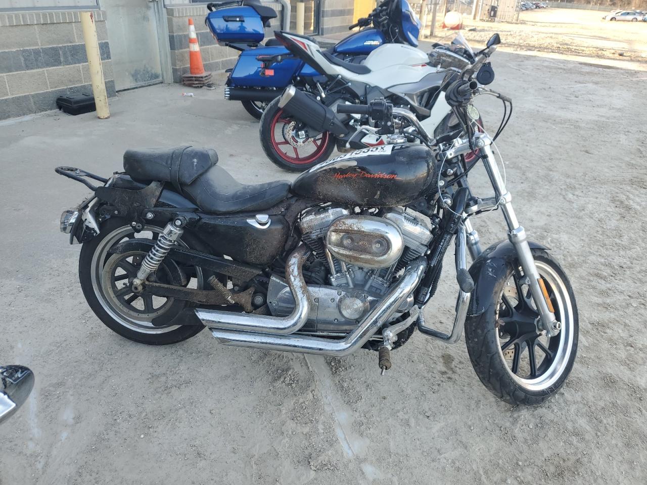 Columbia, MO에서 판매 중인 2013 Harley-Davidson Xl883 Superlow - Front End