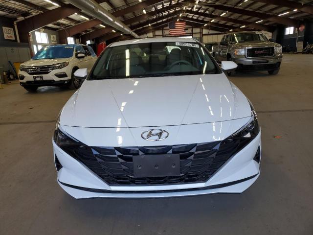  HYUNDAI ELANTRA 2023 Белы