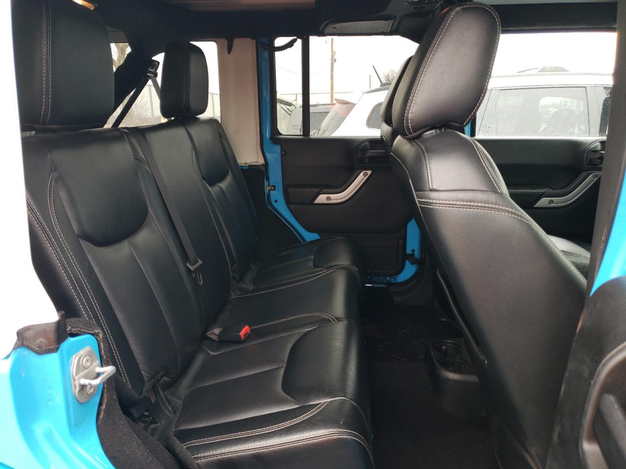 2017 Jeep Wrangler - Image 11