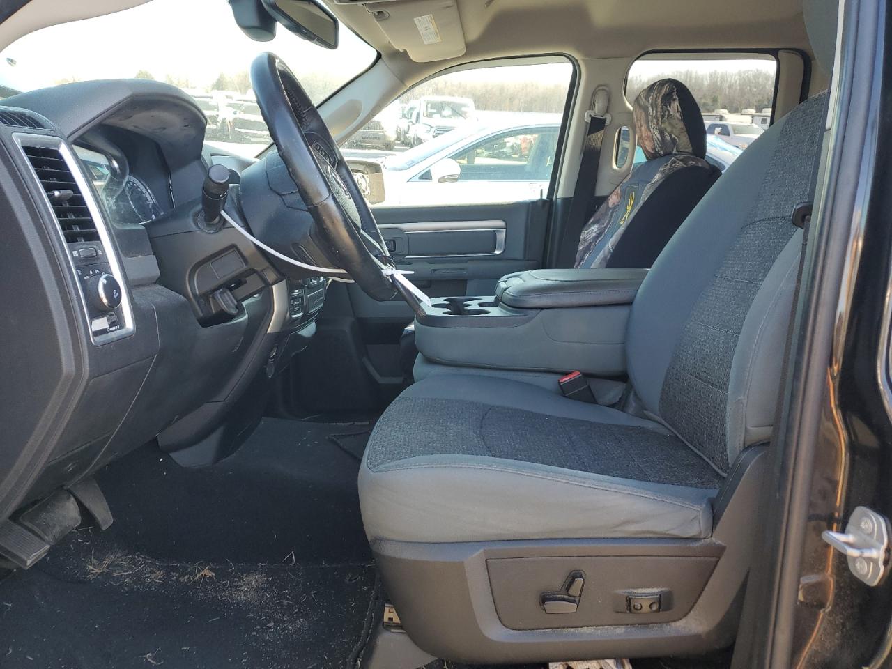 2018 RAM 1500 - Image 7