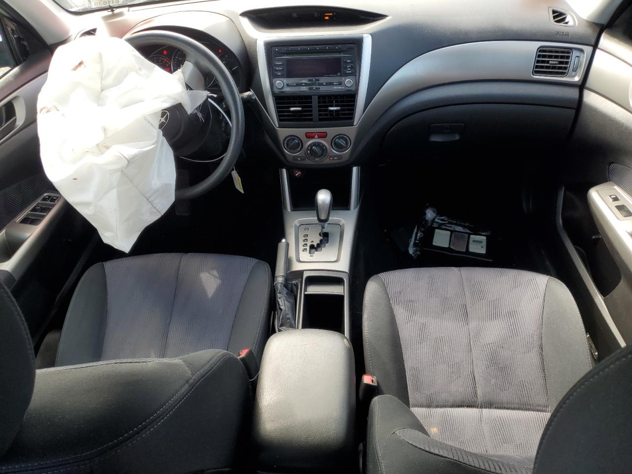2010 Subaru Forester - Image 8