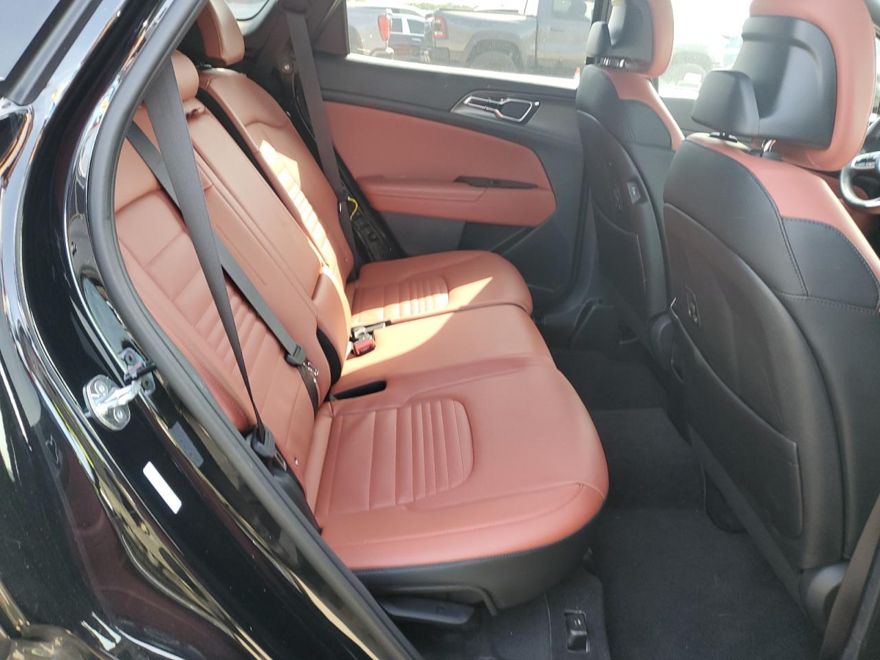 2024 Kia Sportage - Image 10