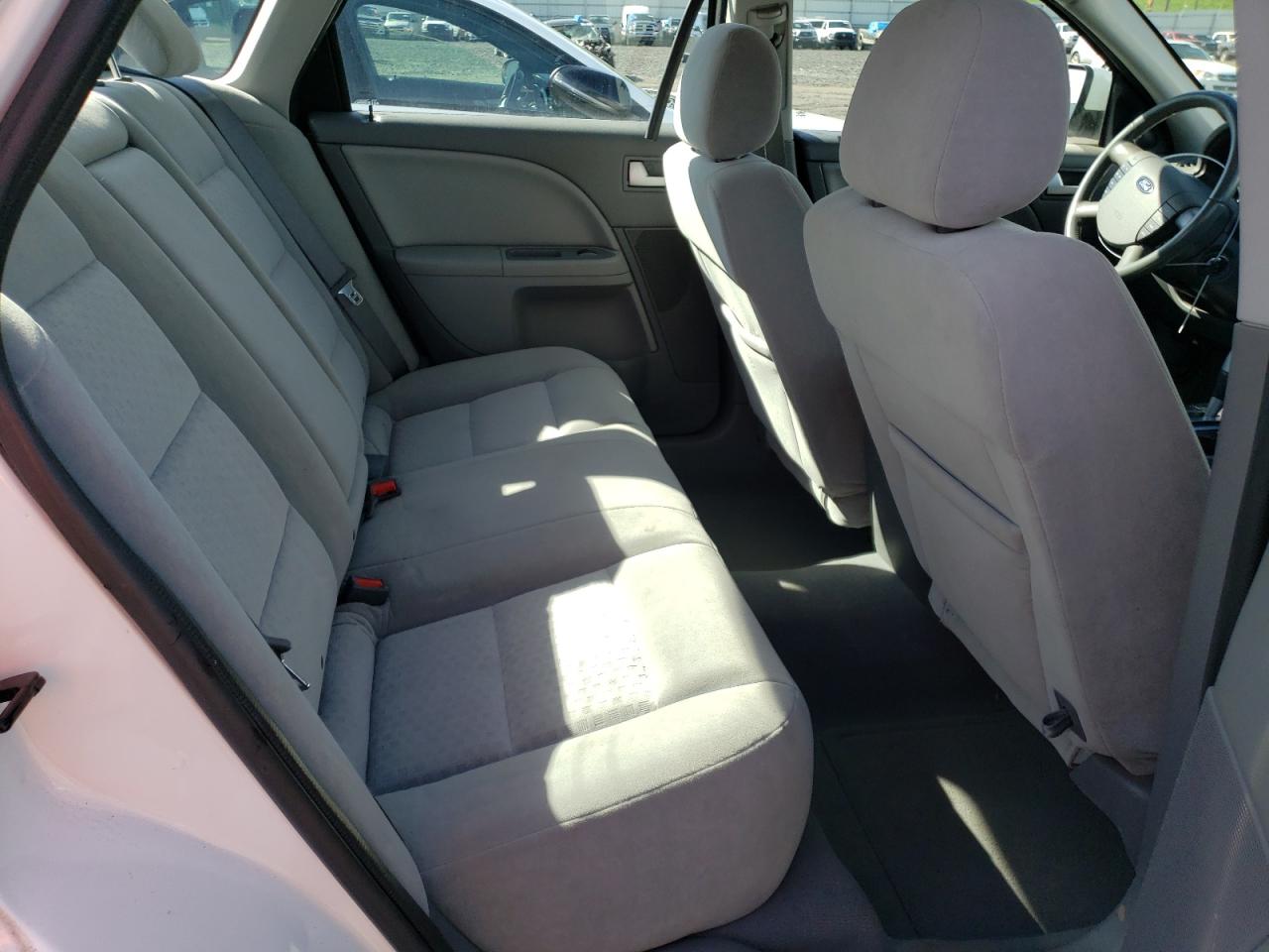 2005 Ford Five Hundred Sel VIN: 1FAFP24135G107018 Lot: 48006305