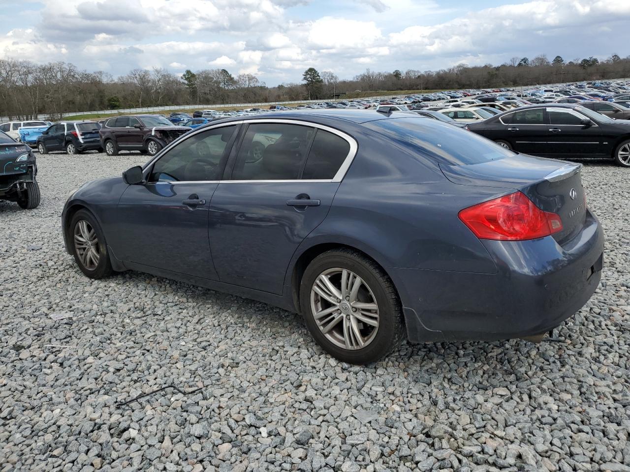 2010 Infiniti G - Image 2