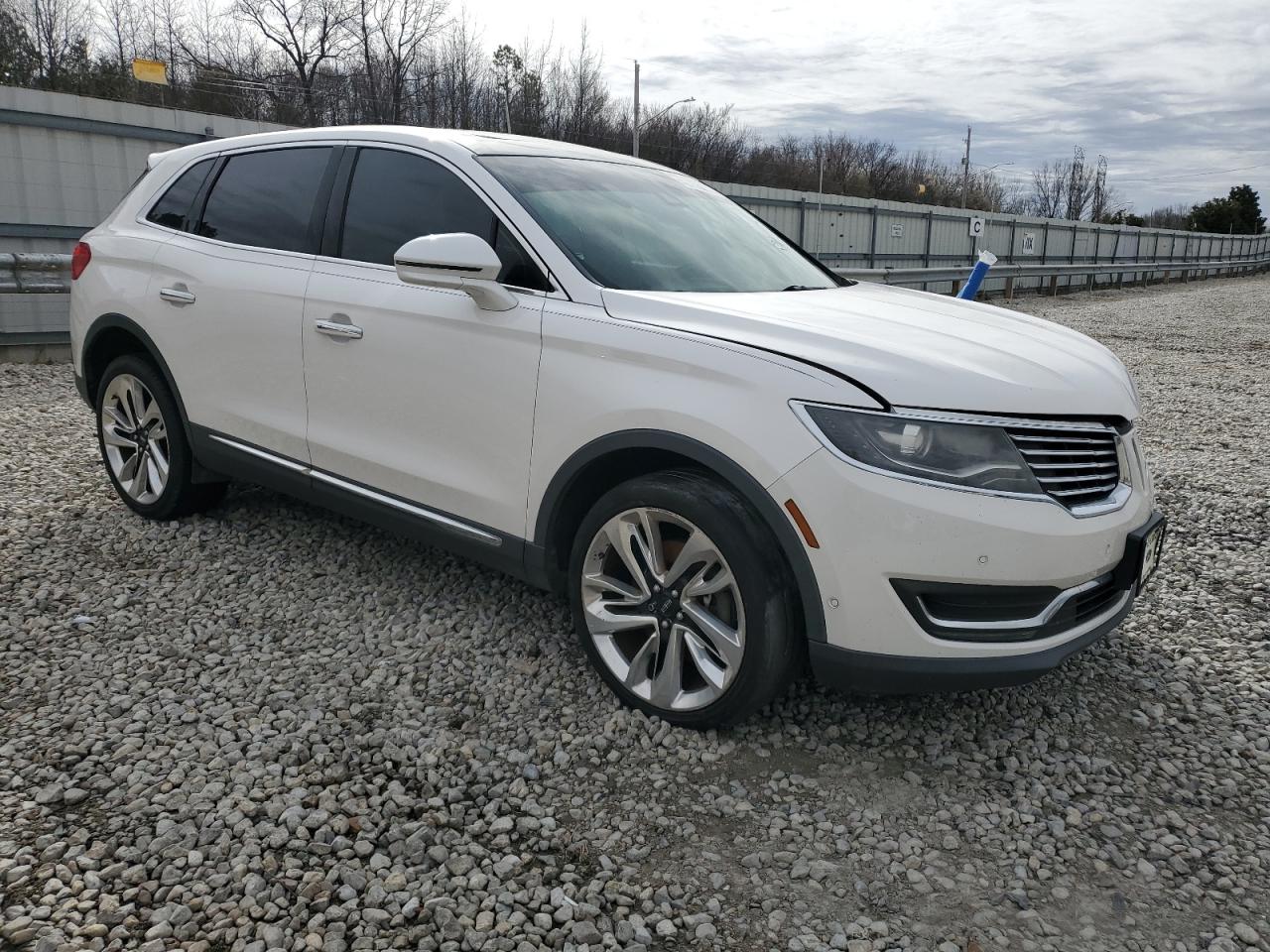2016 Lincoln MKX - Image 4