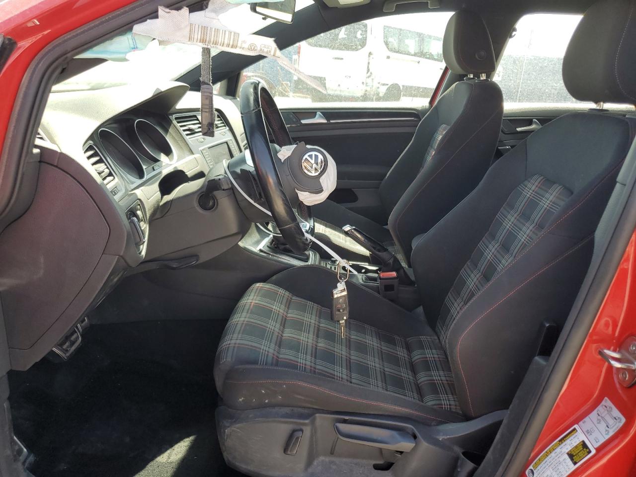 2017 Volkswagen Golf - Image 7