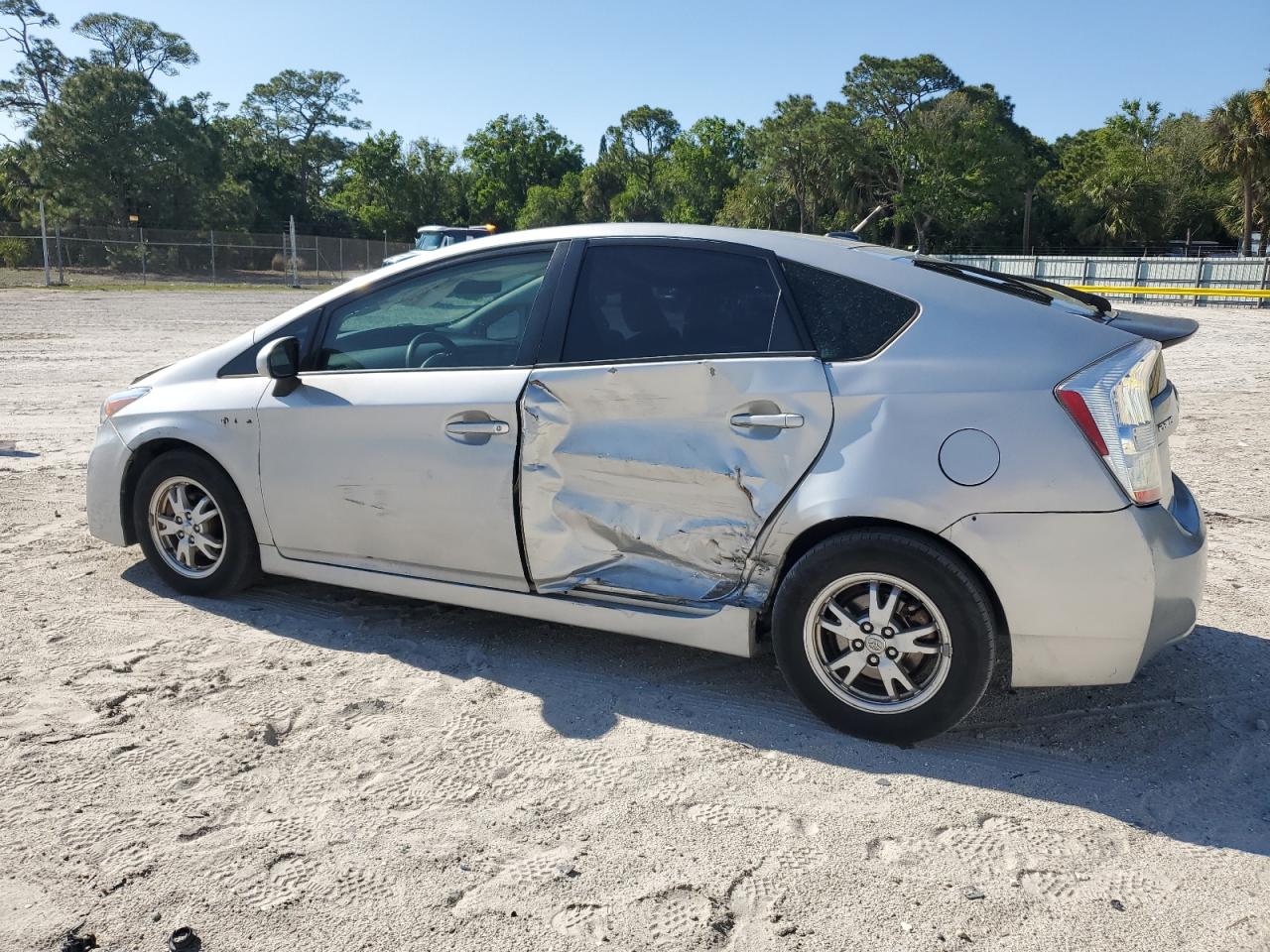 2010 Toyota Prius - Image 2