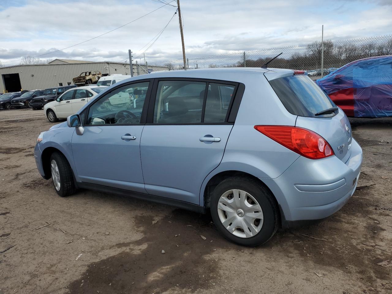 2012 Nissan Versa - Image 2
