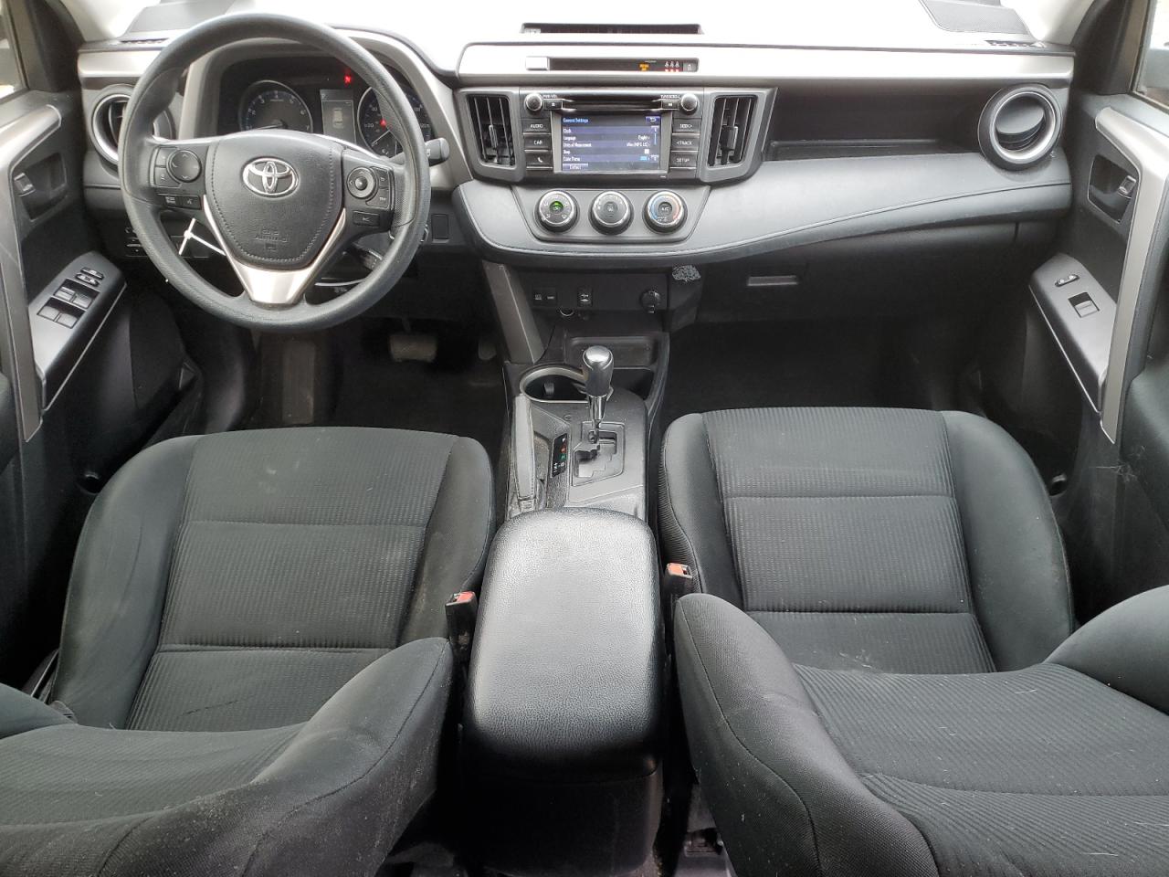 2018 Toyota RAV 4 - Image 8
