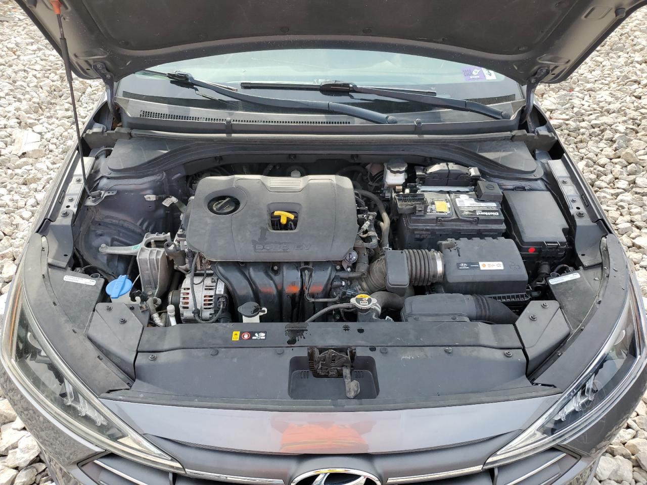 2019 Hyundai Elantra - Image 12