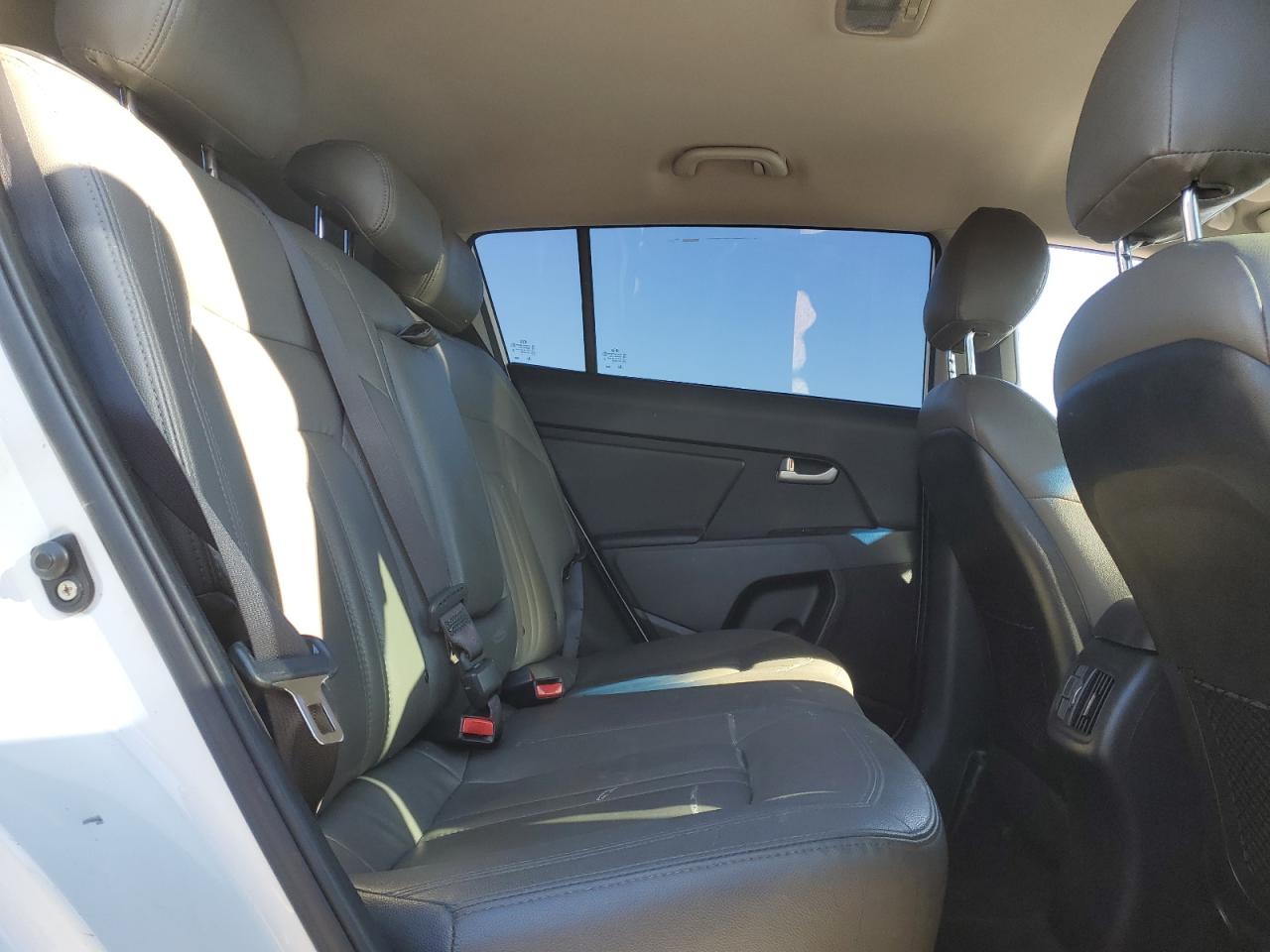 2015 Kia Sportage - Image 11