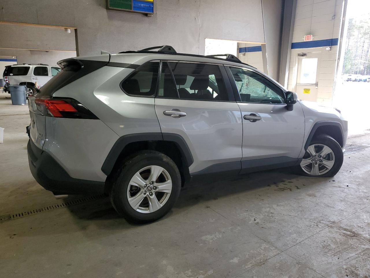2021 Toyota RAV 4 - Image 3