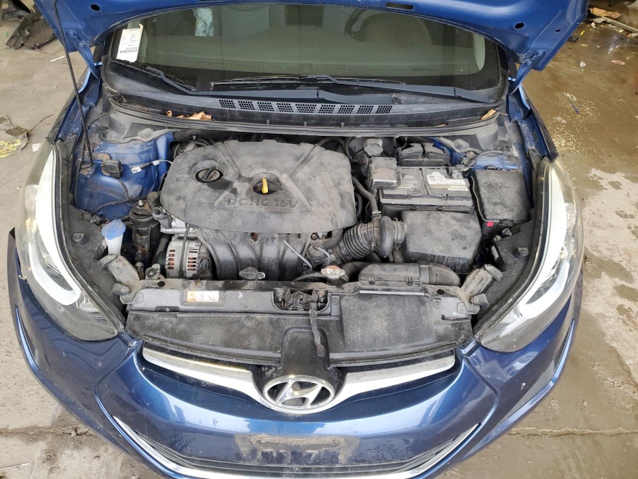 2016 Hyundai Elantra - Image 11